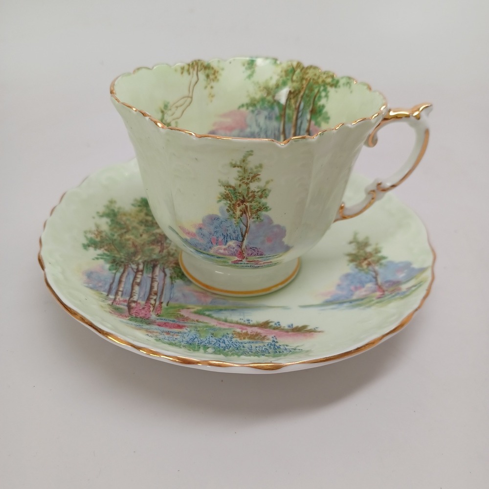 Aynsley Bone China Teacup and Saucer Set Woodland Landscape Green‎ Gold C493/2